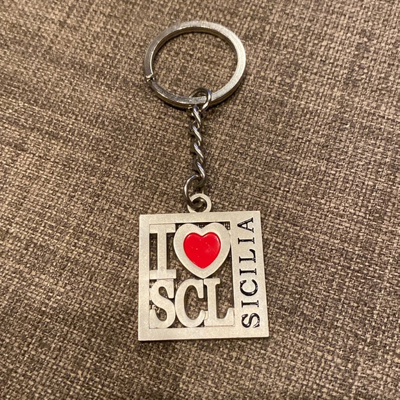 Accessories - I Love Sicilia Keychain. Silvertone